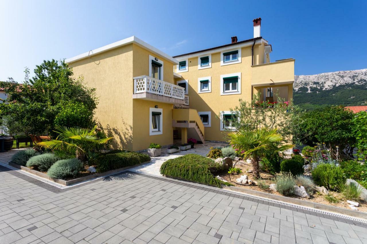 Apartments Marija Baška Eksteriør billede