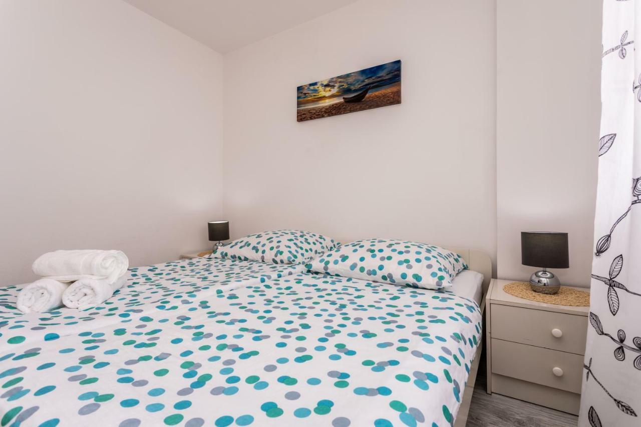 Apartments Marija Baška Eksteriør billede