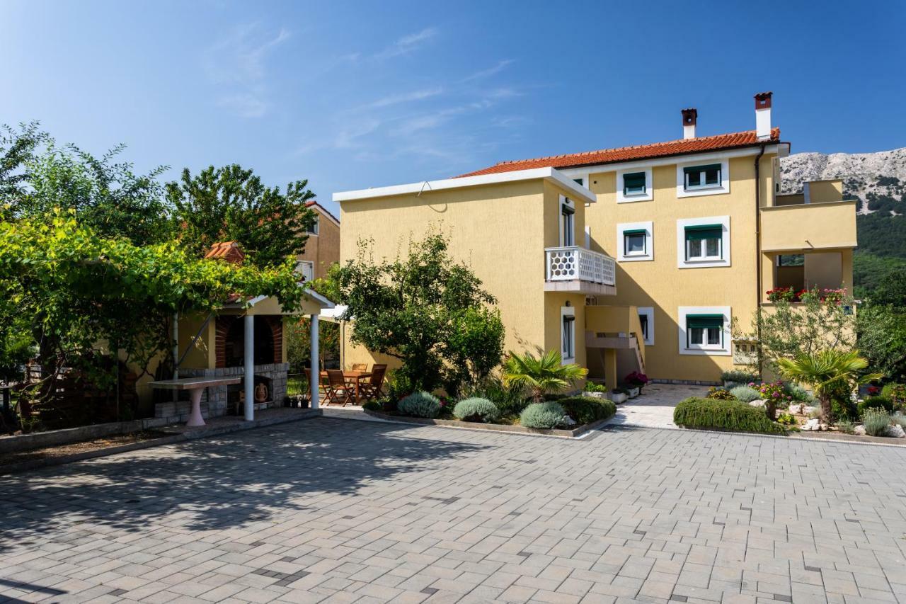 Apartments Marija Baška Eksteriør billede