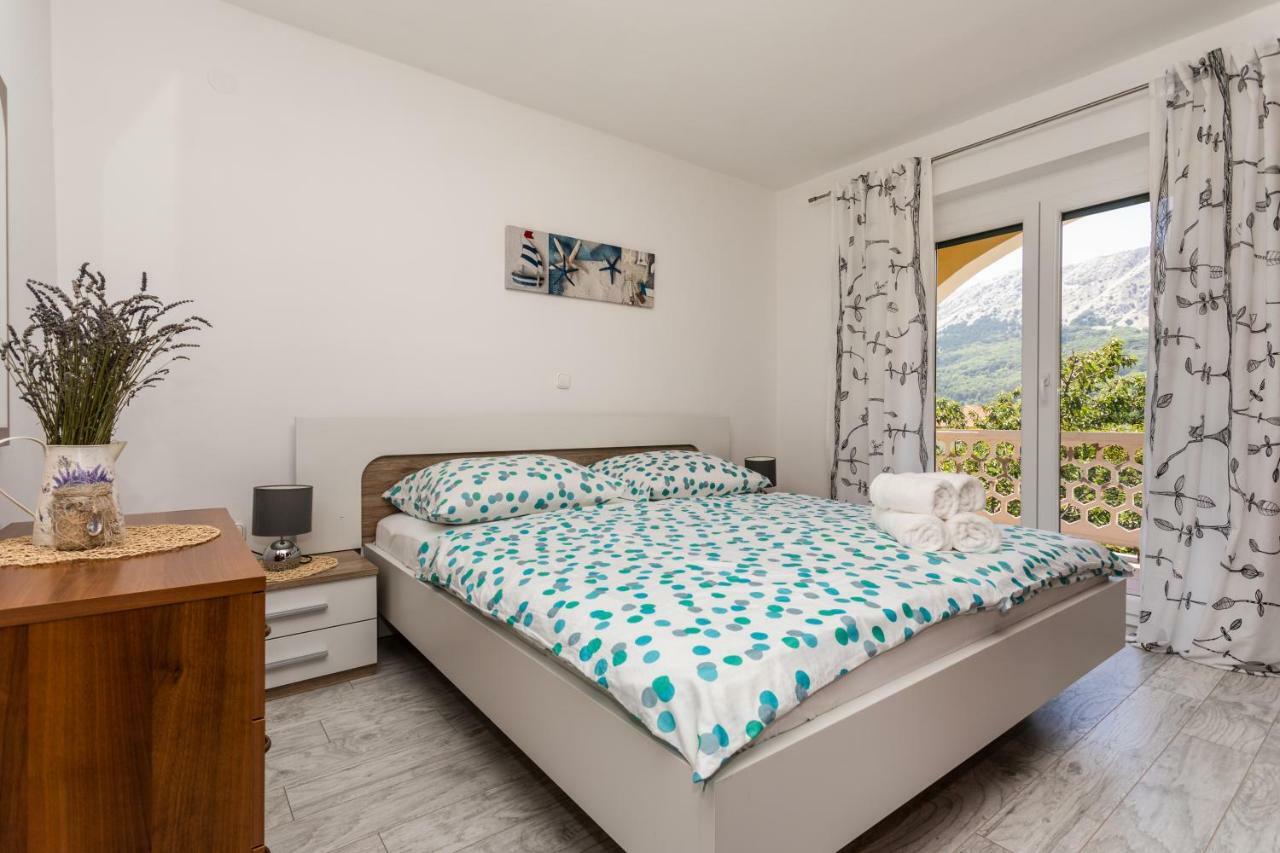 Apartments Marija Baška Eksteriør billede