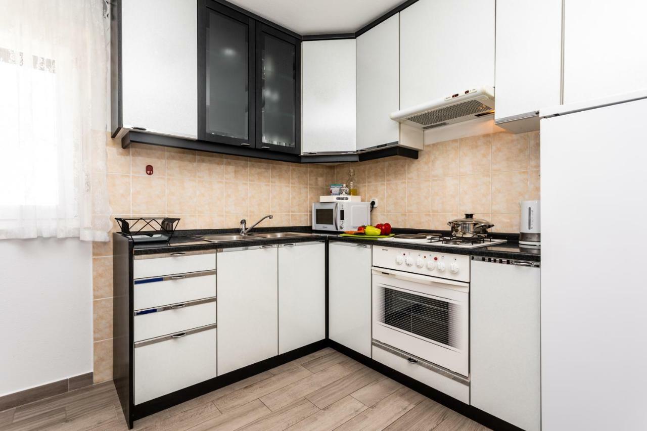 Apartments Marija Baška Eksteriør billede