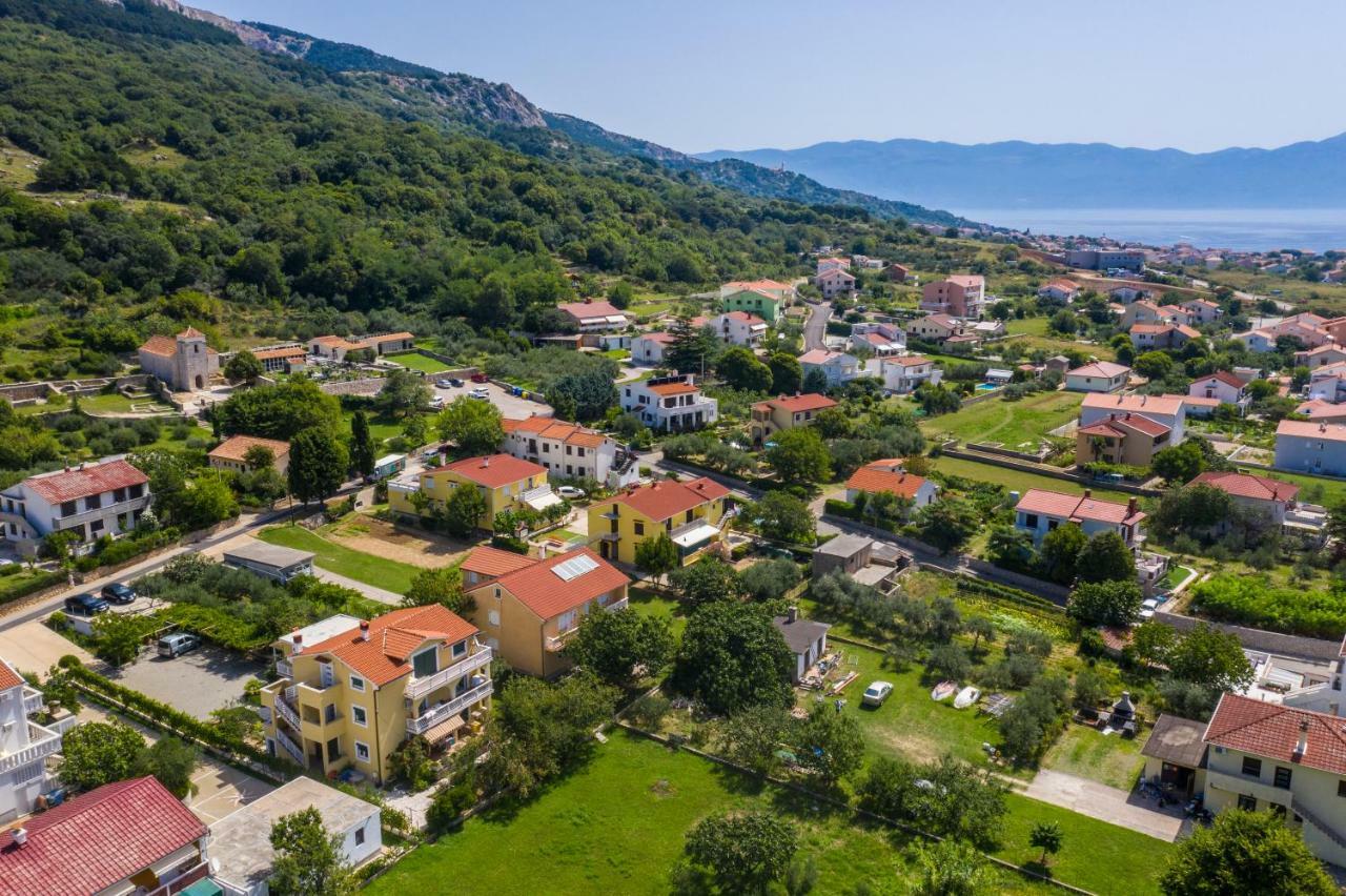 Apartments Marija Baška Eksteriør billede
