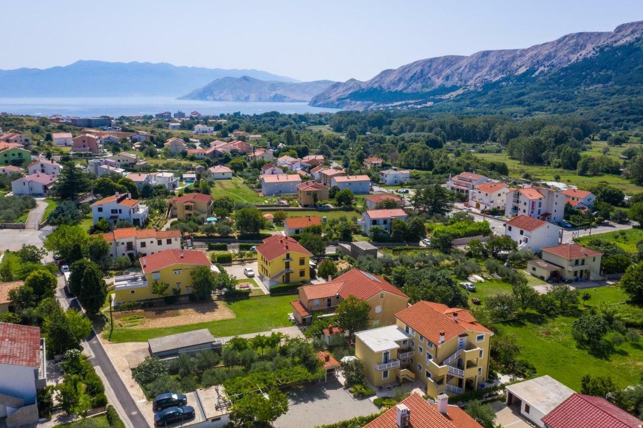 Apartments Marija Baška Eksteriør billede